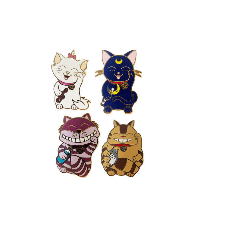 Подарок позлатен тврд емајл Цртан филм магнет метален ревер игла